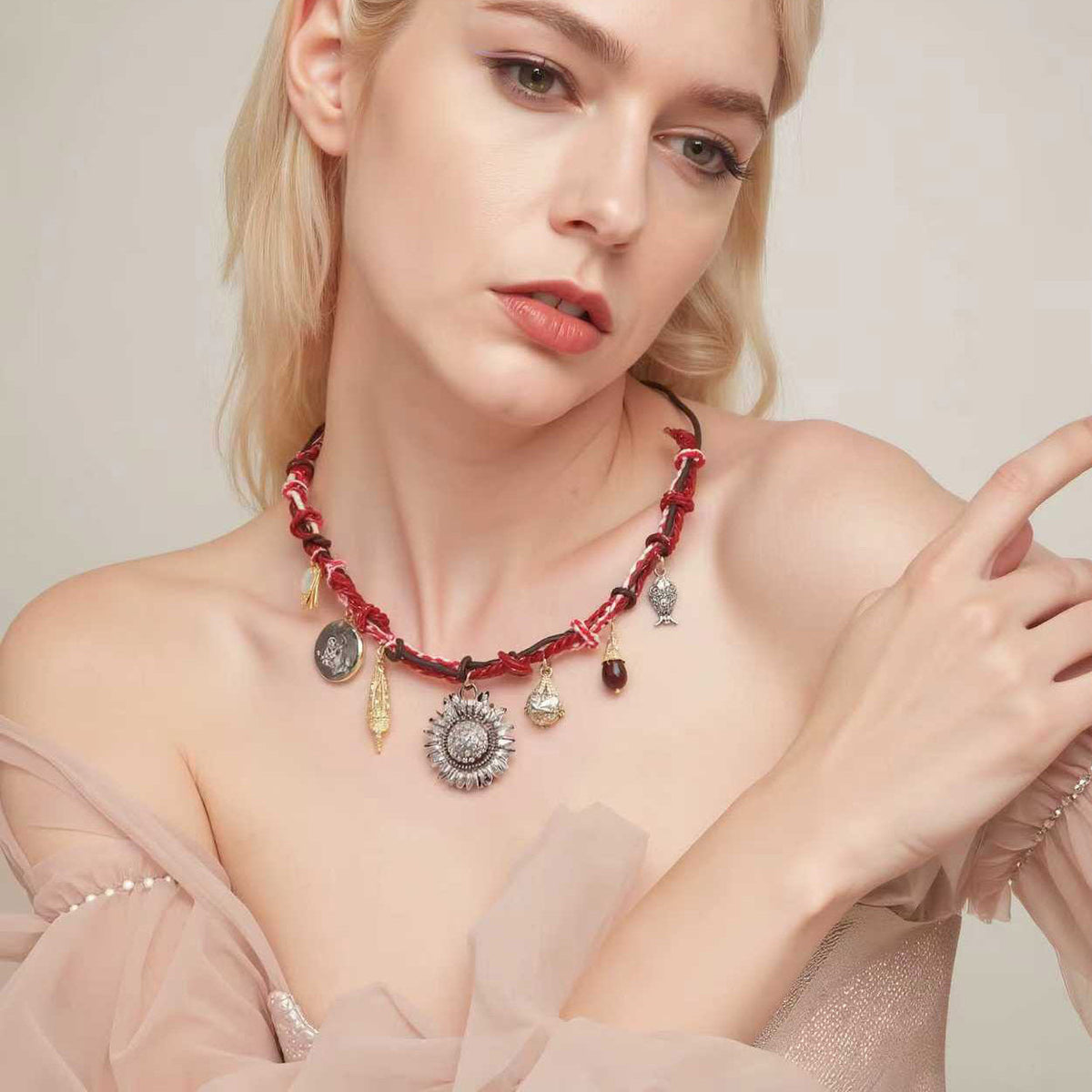 Beautiful Piece with Unique Style