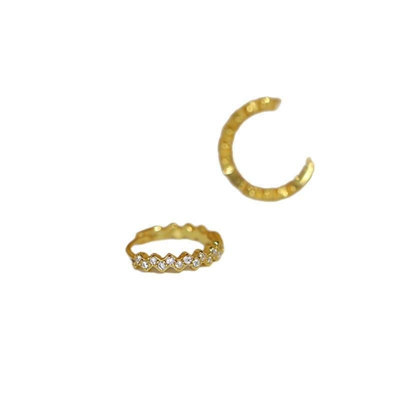 Classic Earring with Timeless Appeal