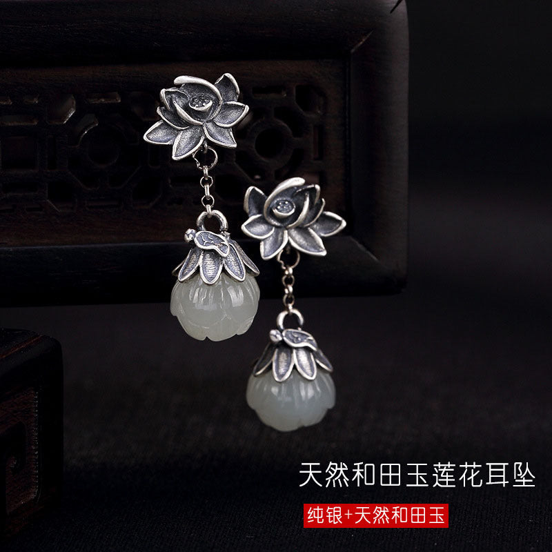 Charming Silver Earring for Any Occasion