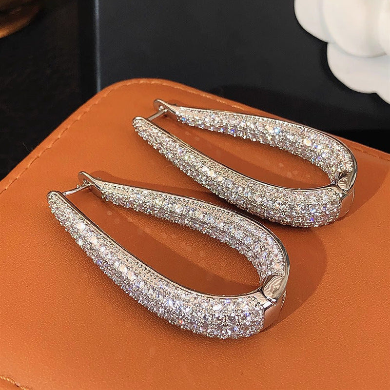Classic Earring with Timeless Appeal