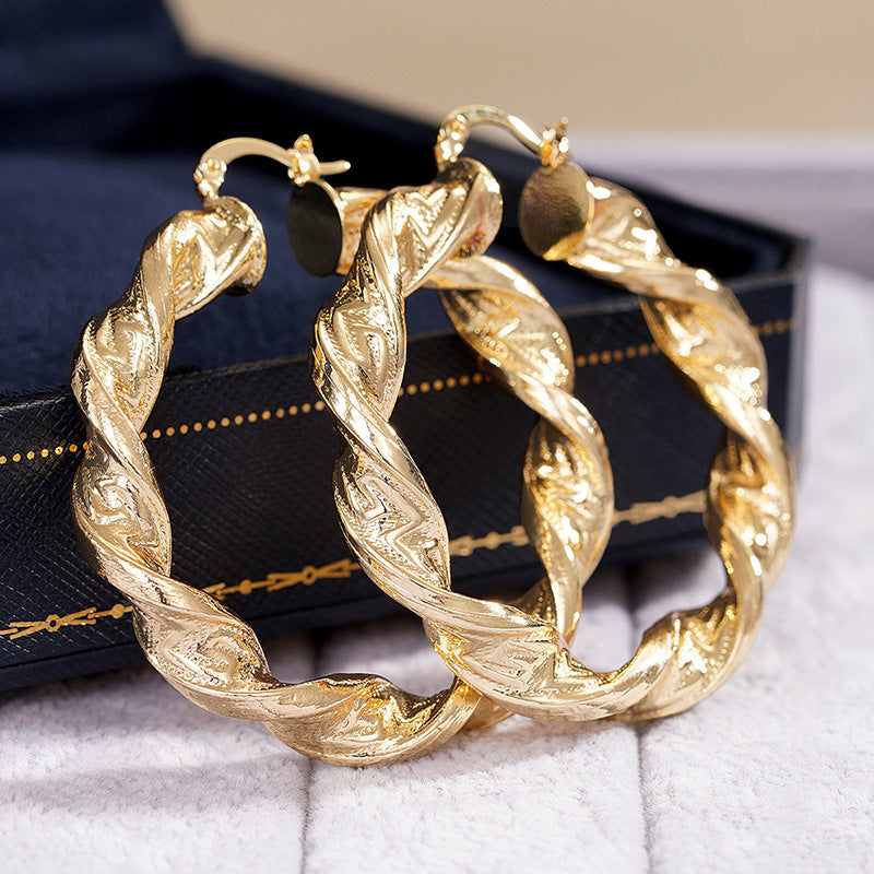 Classic Earring with Timeless Appeal