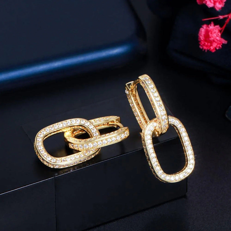 Charming Earring for Any Occasion