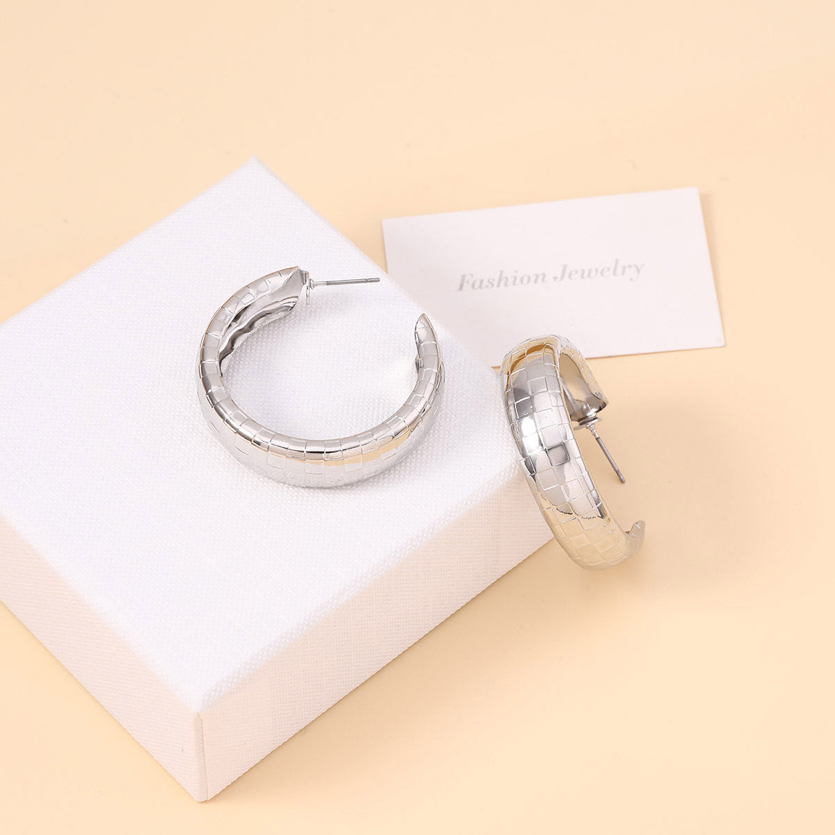 Romantic Earring for Special Moments