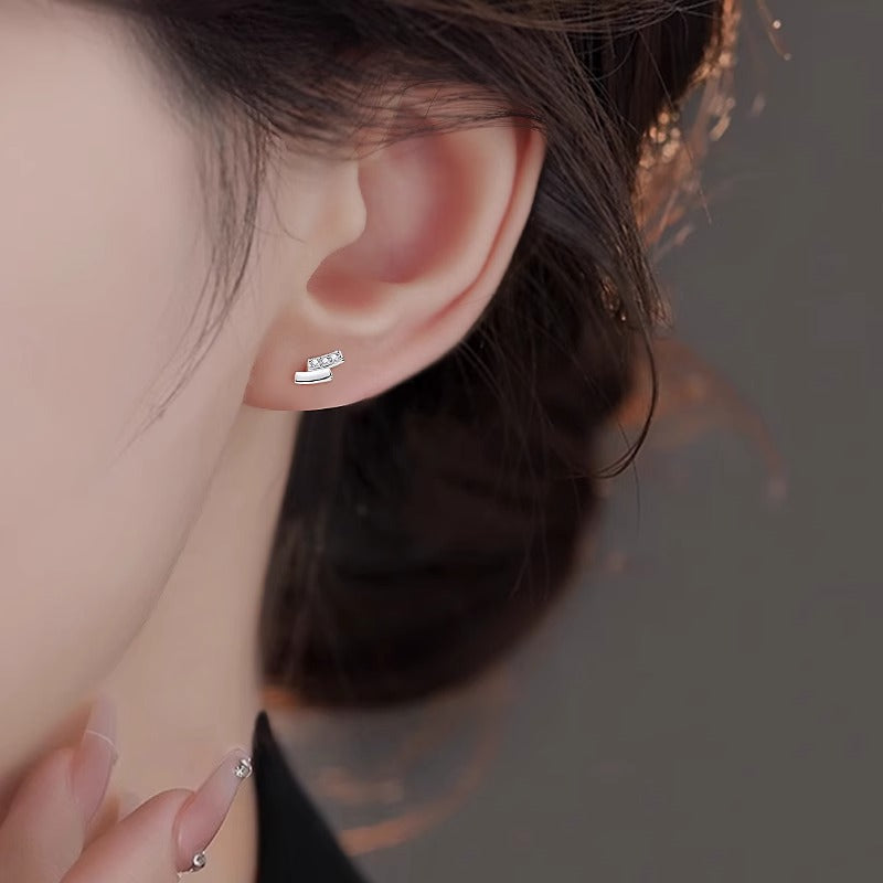 Classic Earring with Timeless Appeal