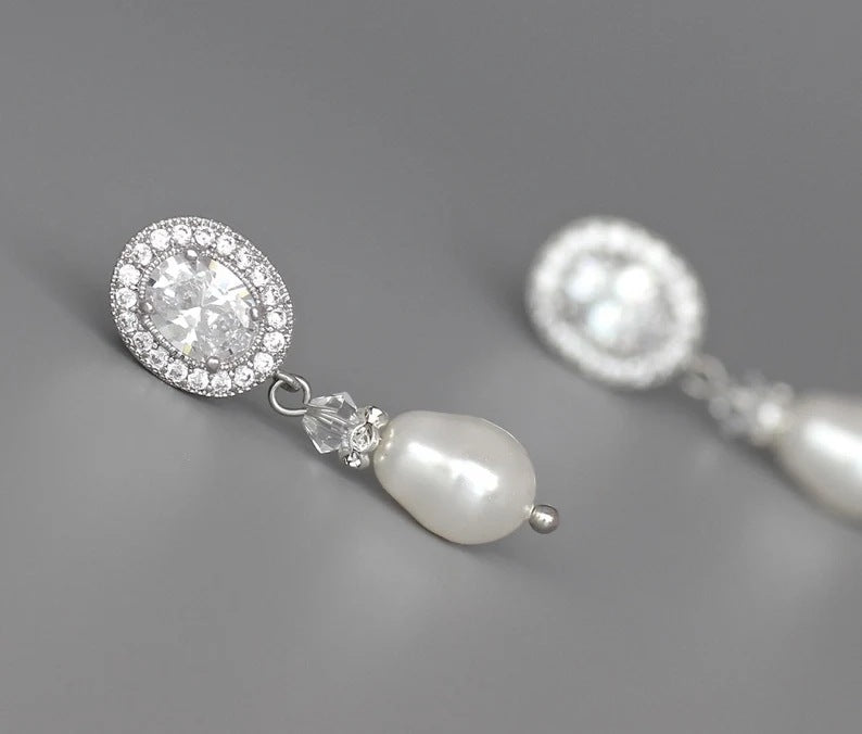 Romantic Earring for Special Moments