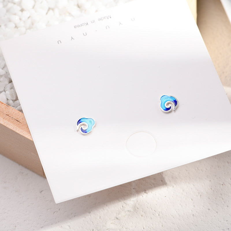Charming Earring for Any Occasion