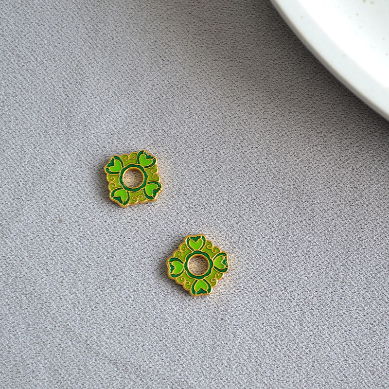 Beautiful Gold Earring with Unique Style