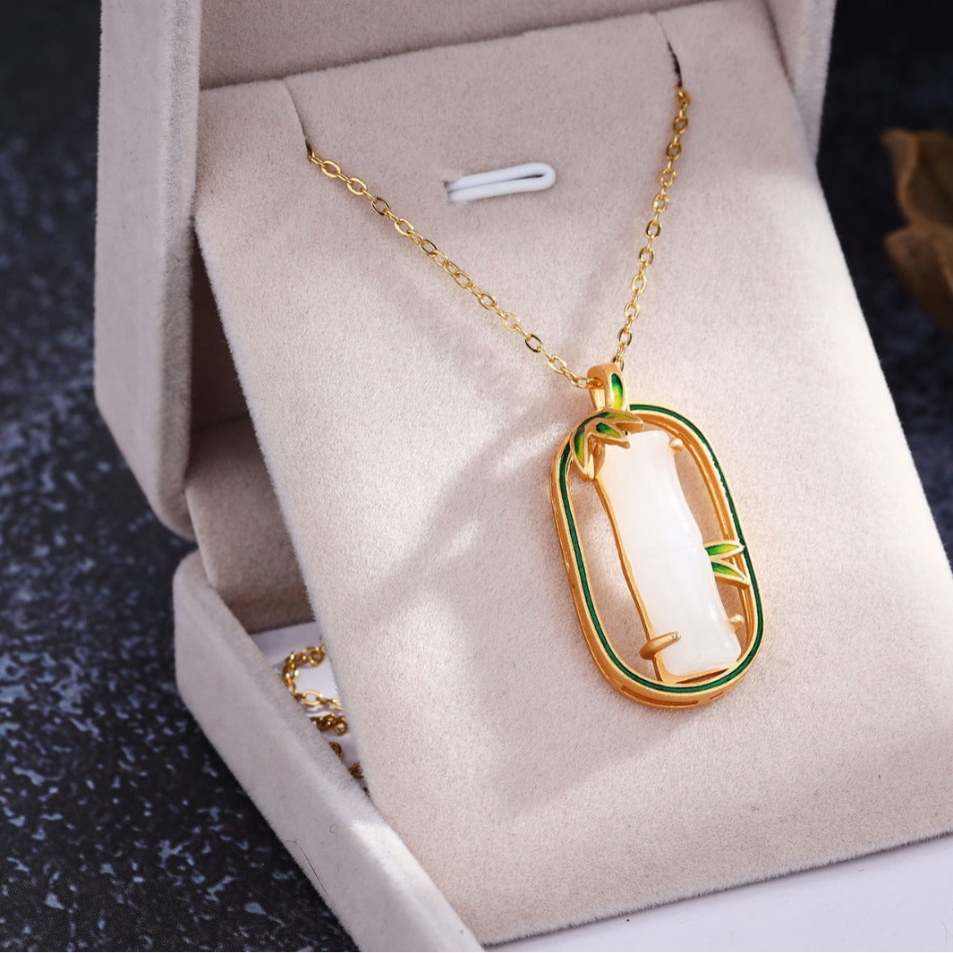 Elegant Gold Necklace for Every Occasion