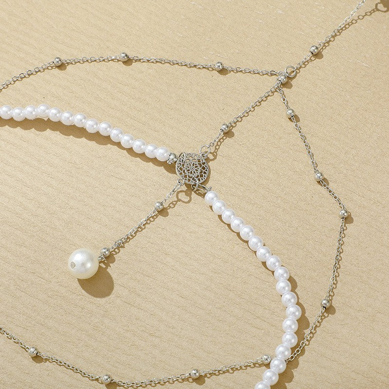 Classic Pearl Chain with Timeless Appeal