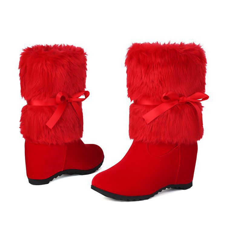 Graceful Orthopedic Boots for Modern Look