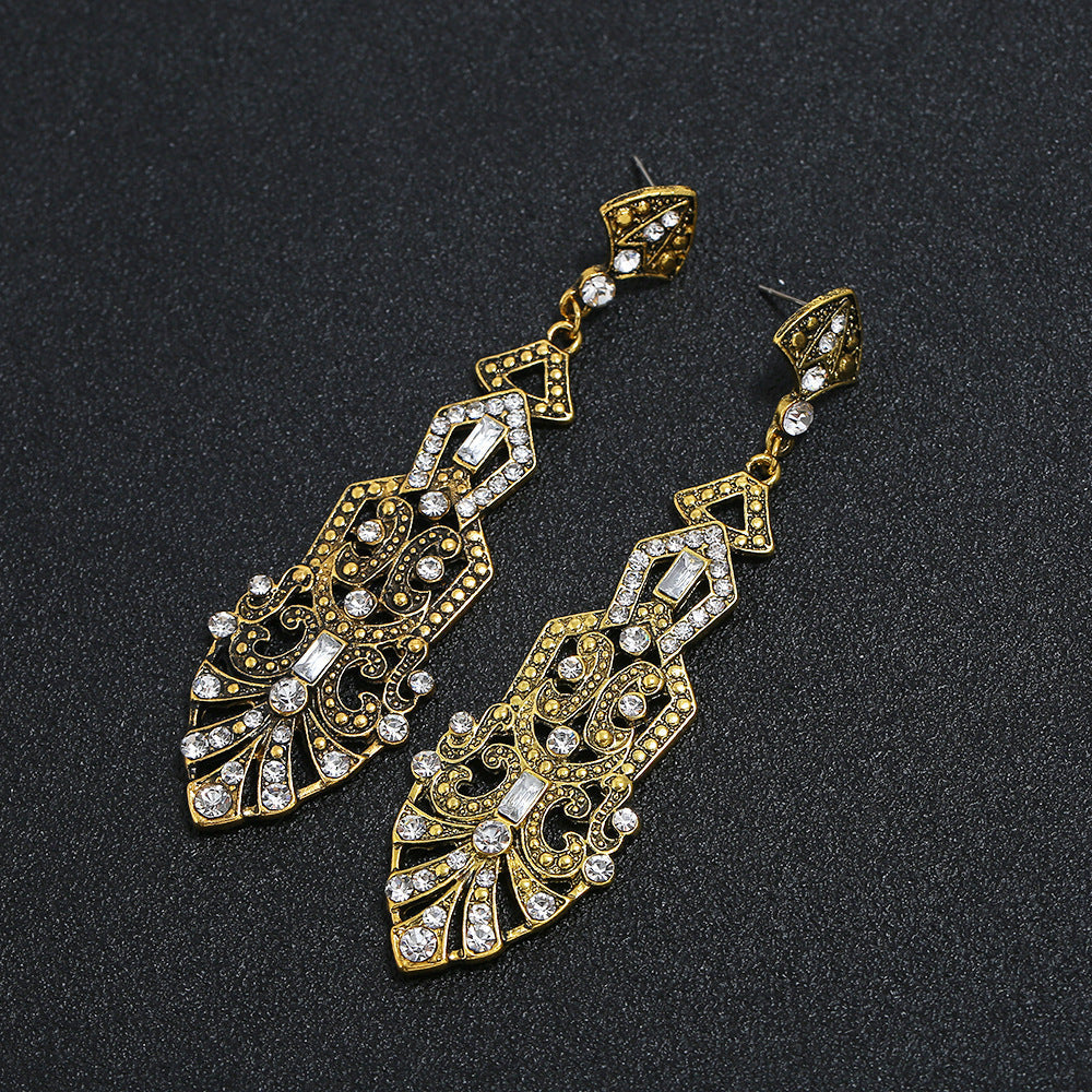 Romantic Earring for Special Moments