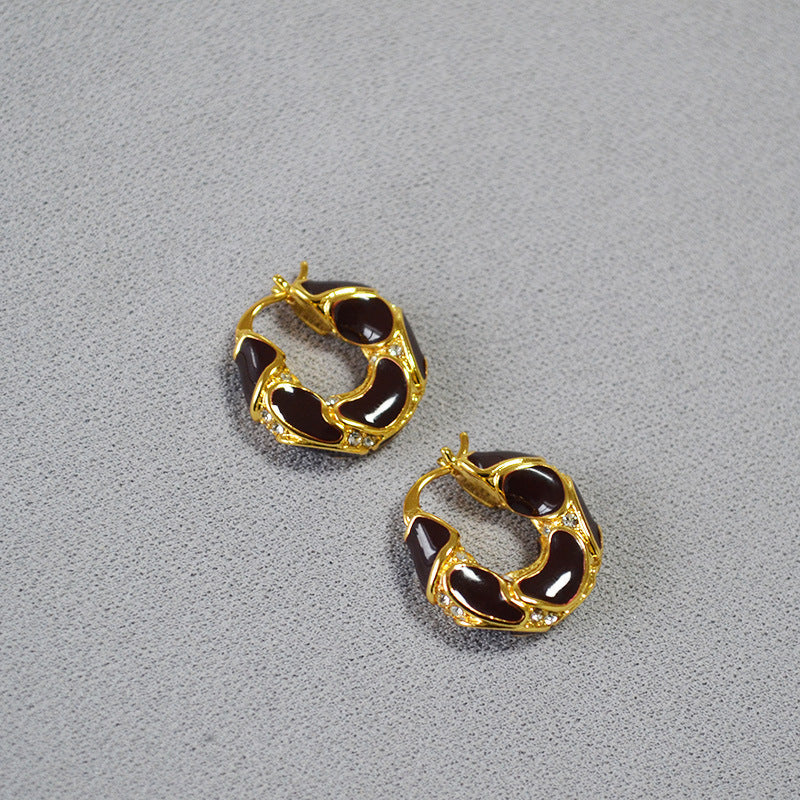 Elegant Gold Earring for Every Occasion