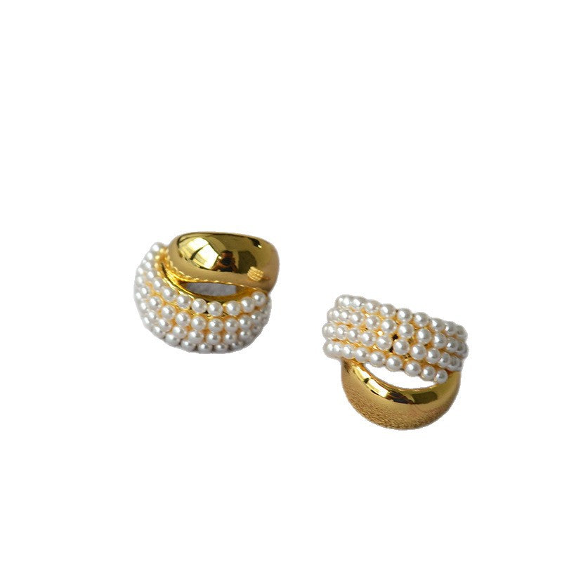 Stunning Gold Earring for Daily Wear