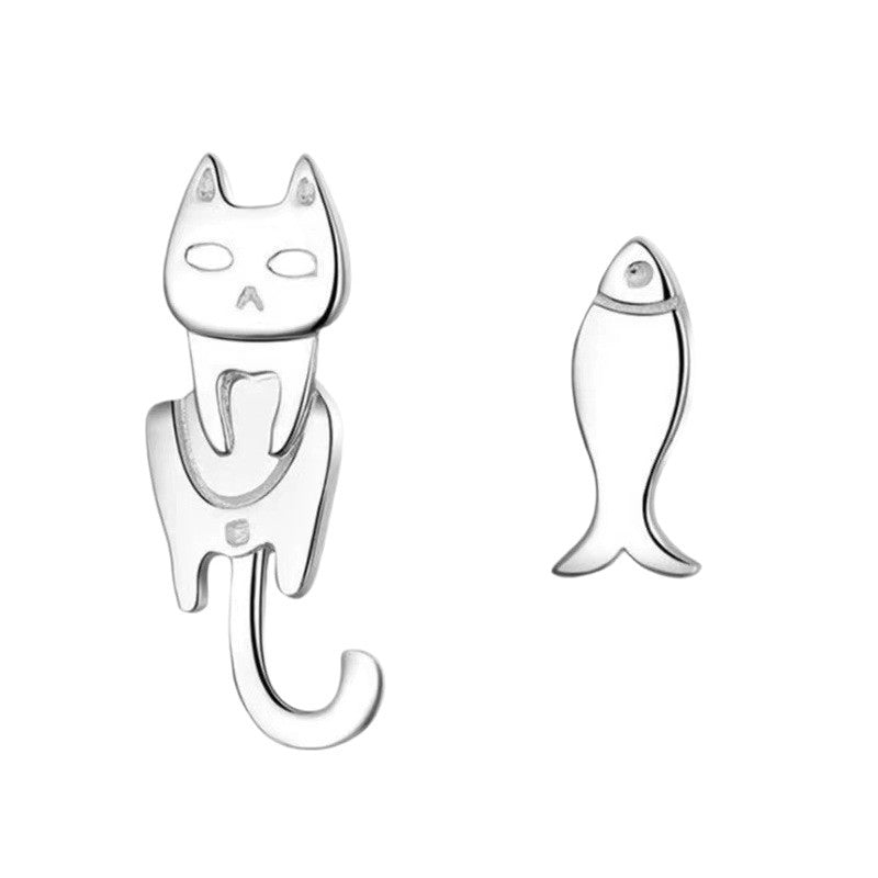 Charming Silver Earring for Any Occasion