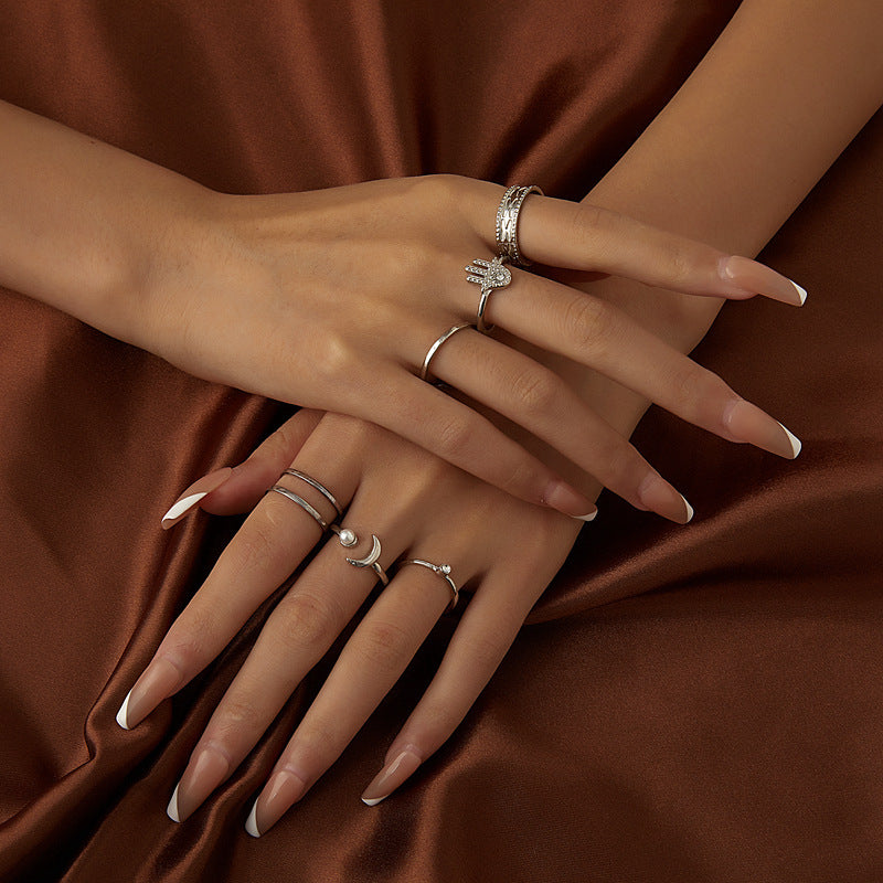 Charming Silver Set for Any Occasion