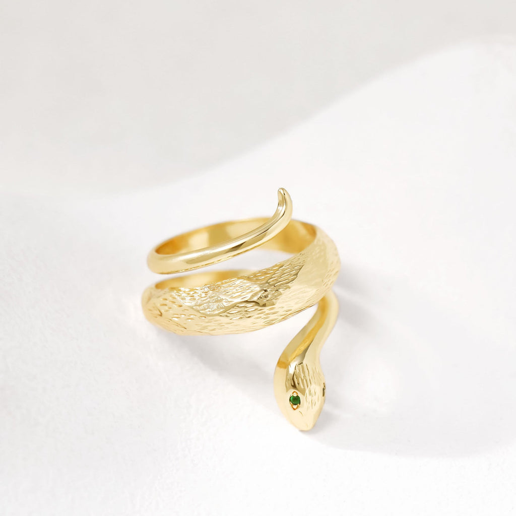 Stunning Gold Ring for Daily Wear