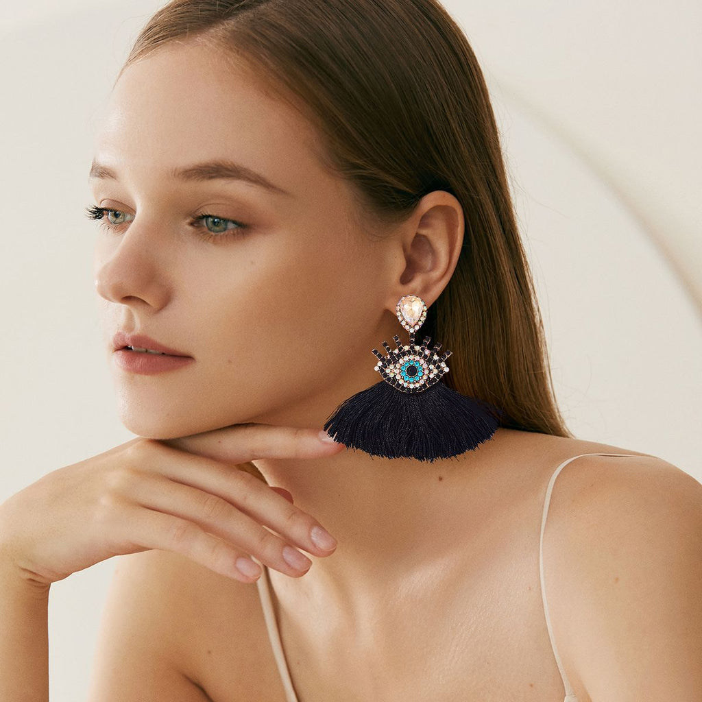 Charming Piece for Any Occasion