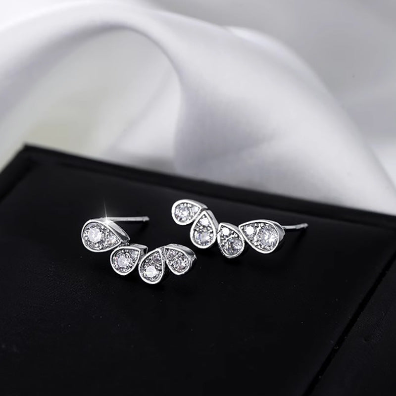 Charming Earring for Any Occasion