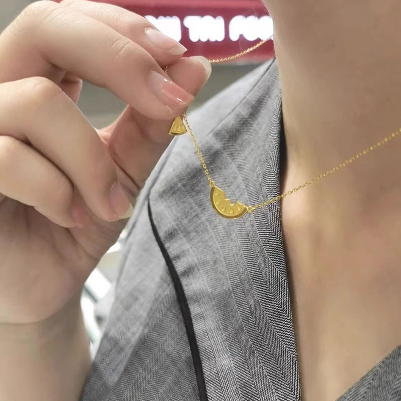 Stunning Gold Necklace for Daily Wear