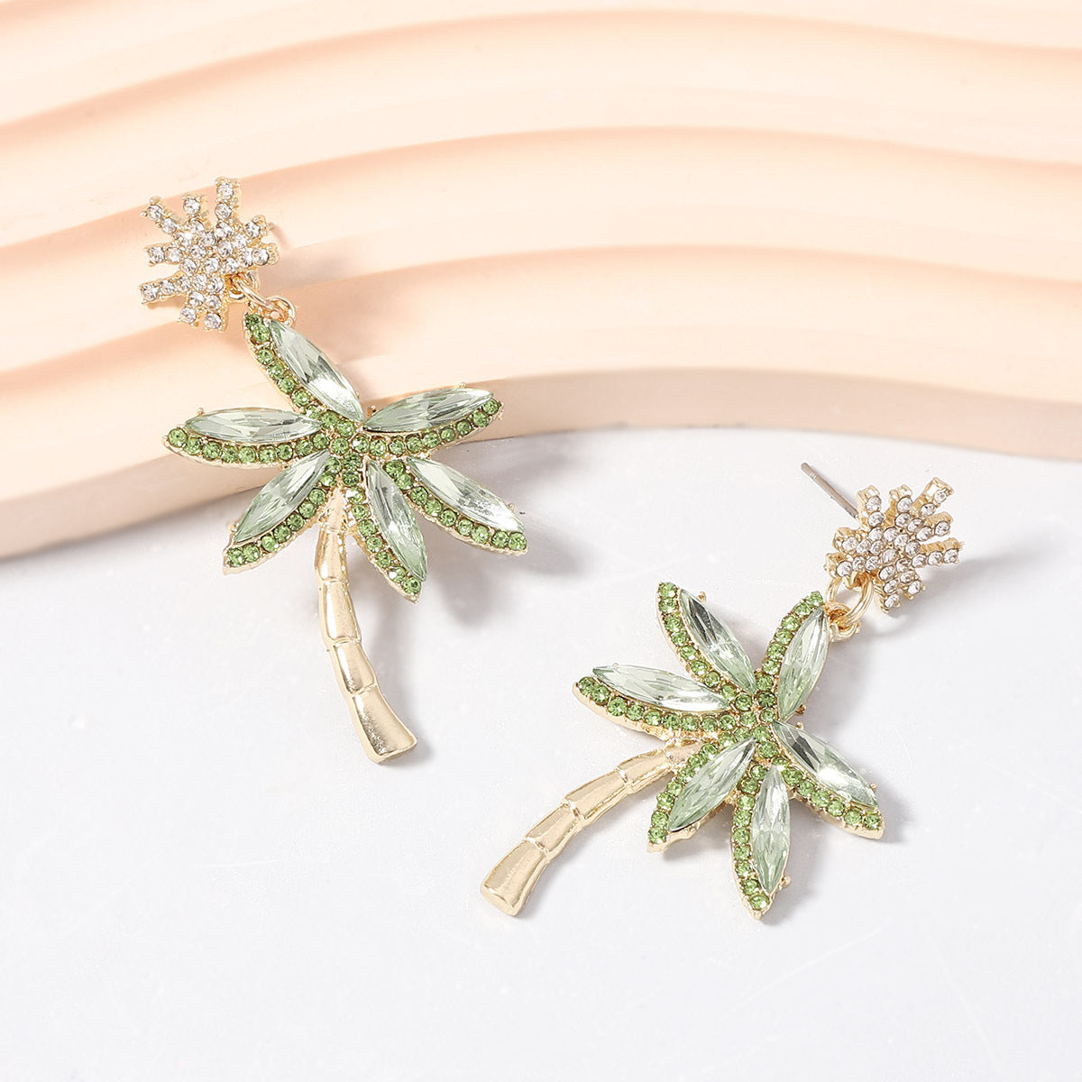 Charming Earring for Any Occasion