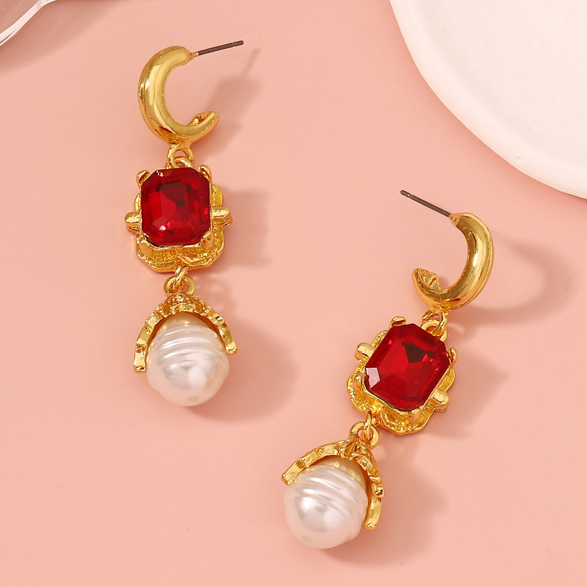 Elegant Pearl Earring for Every Occasion