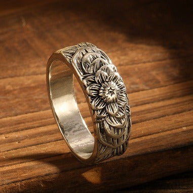 Classic Ring with Timeless Appeal
