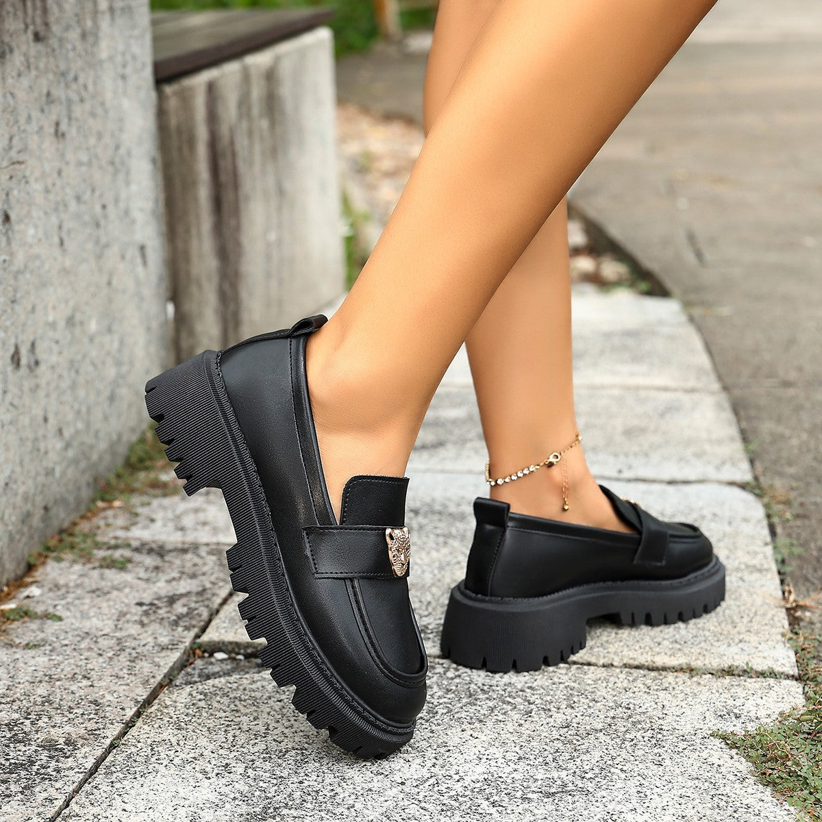 Chic Orthopedic Shoes with Unique Design