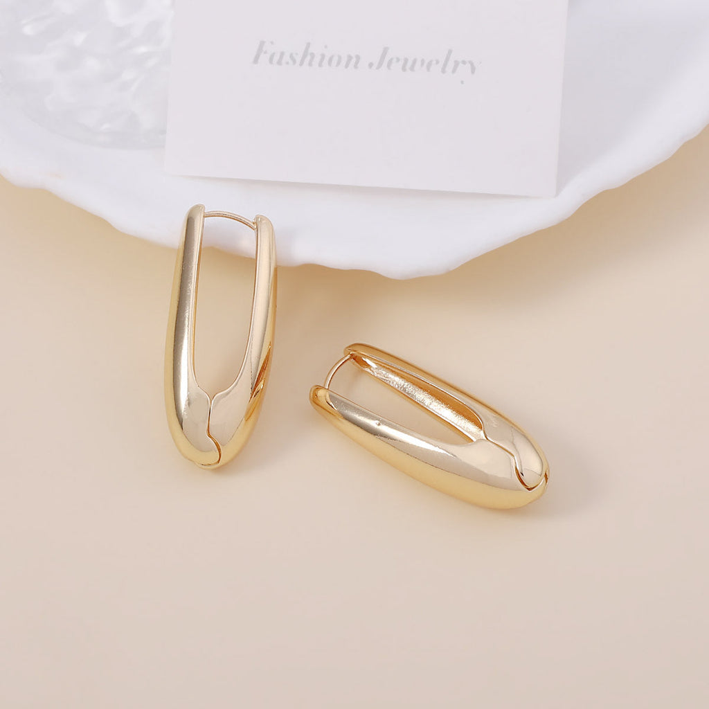 Charming Piece for Any Occasion