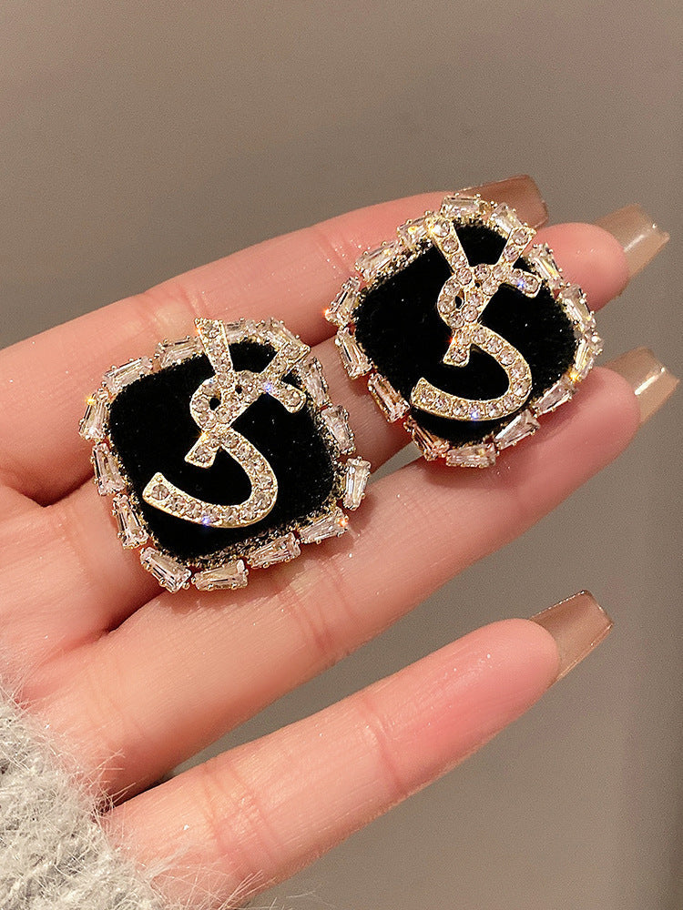 Vintage Handmade Earring