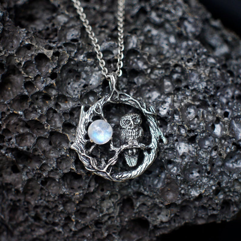 Stunning Necklace for Daily Wear