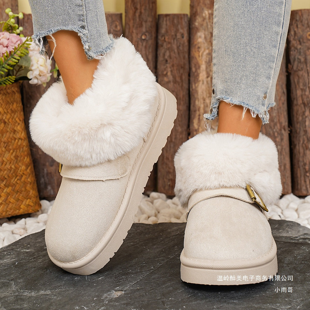 Graceful Orthopedic Boots for Modern Look