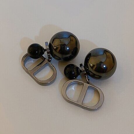 Elegant Pearl Earring for Every Occasion
