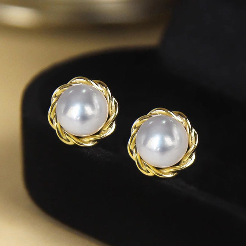 Elegant Pearl Earring for Every Occasion