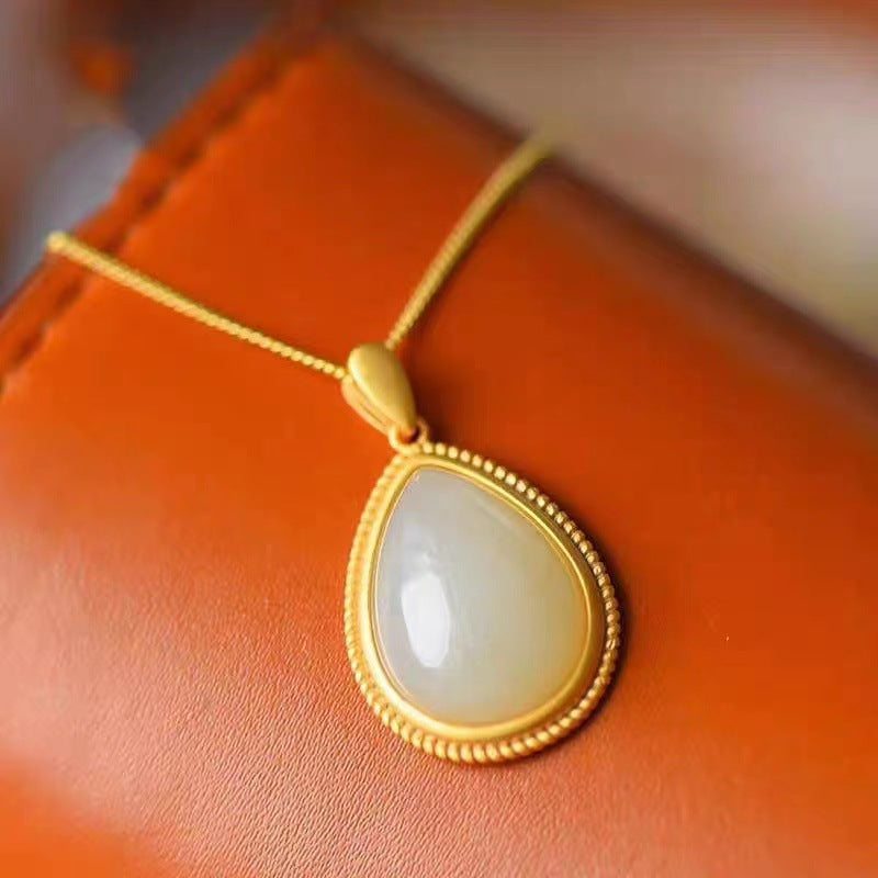 Charming Gold Necklace for Any Occasion