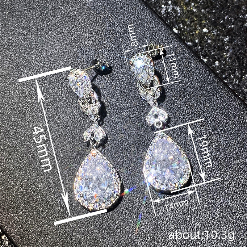 Romantic Earring for Special Moments