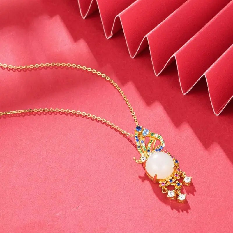 Romantic Gold Pendant for Special Moments