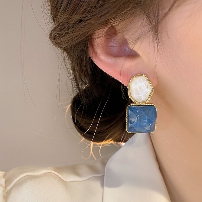 Classic Earring with Timeless Appeal