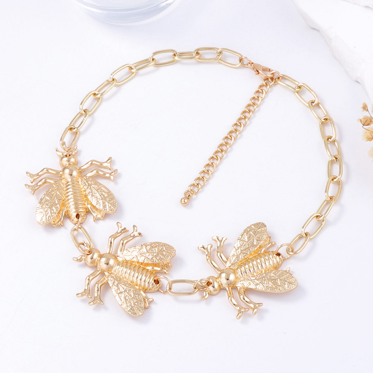 Charming Chain for Any Occasion