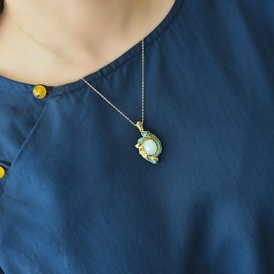 Classic Gold Necklace with Timeless Appeal