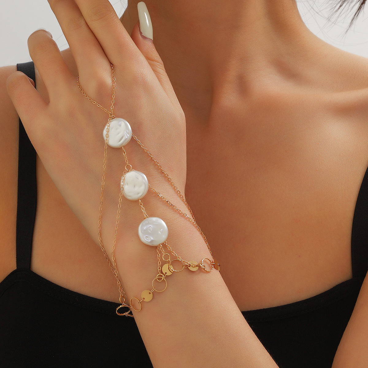 Stunning Pearl Bracelet for Daily Wear