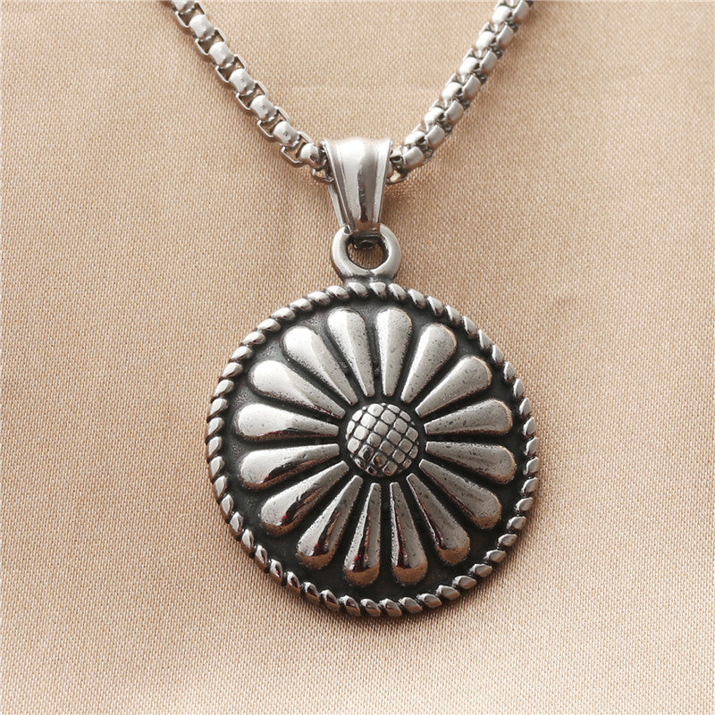 Classic Pendant with Timeless Appeal
