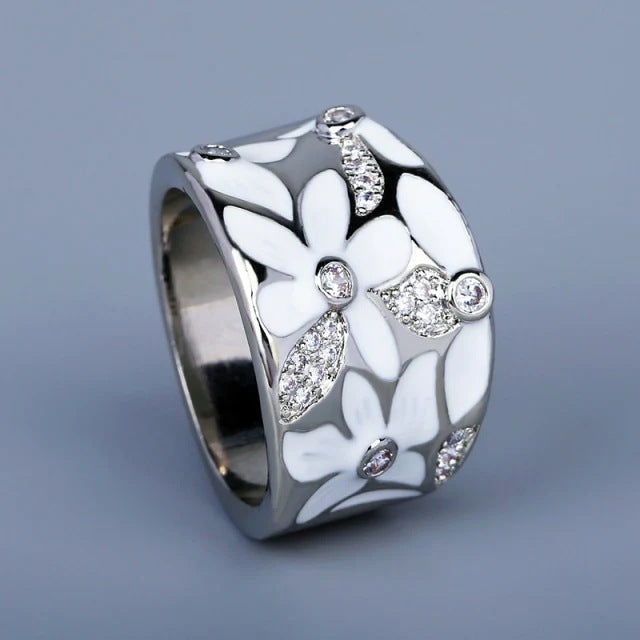 Classic Ring with Timeless Appeal