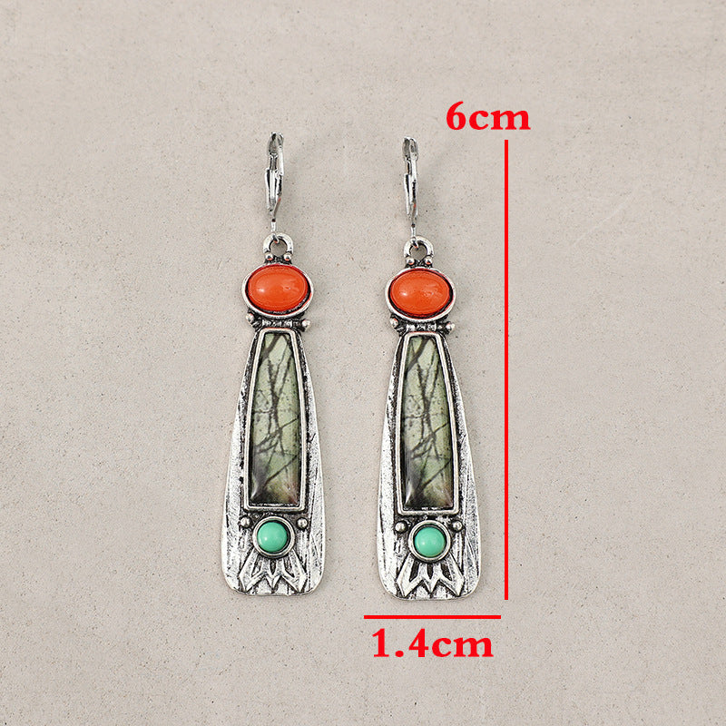 Charming Earring for Any Occasion