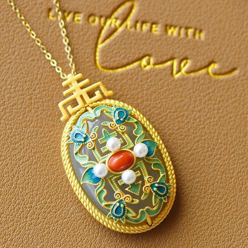 Beautiful Silver Piece with Unique Style