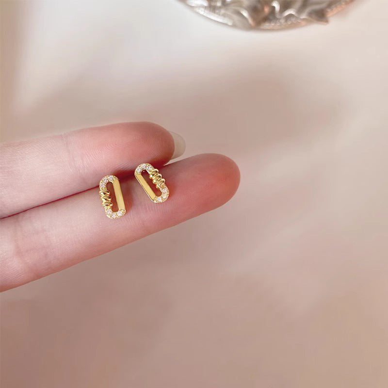 Beautiful Earring with Unique Style