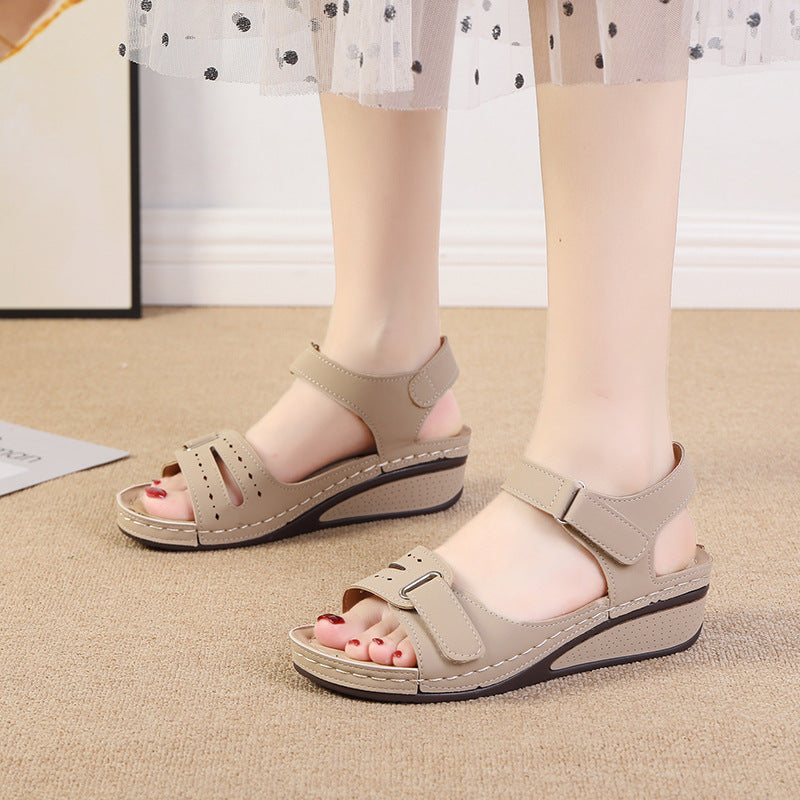 Graceful Orthopedic Sandals for Modern Look