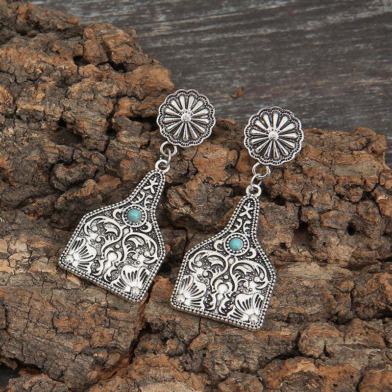 Classic Earring with Timeless Appeal