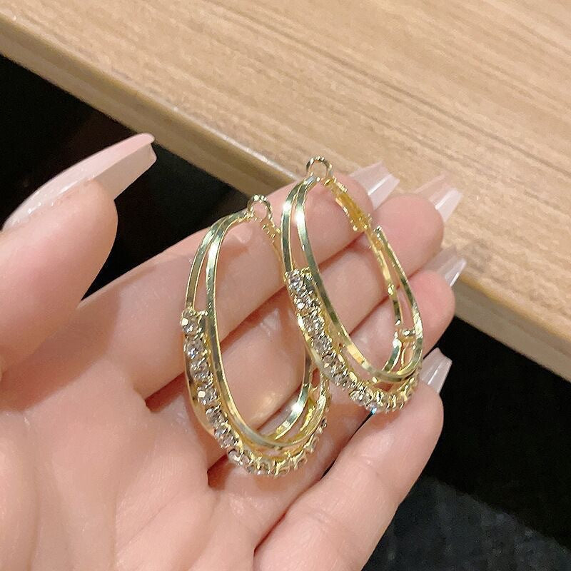 Classic Earring with Timeless Appeal