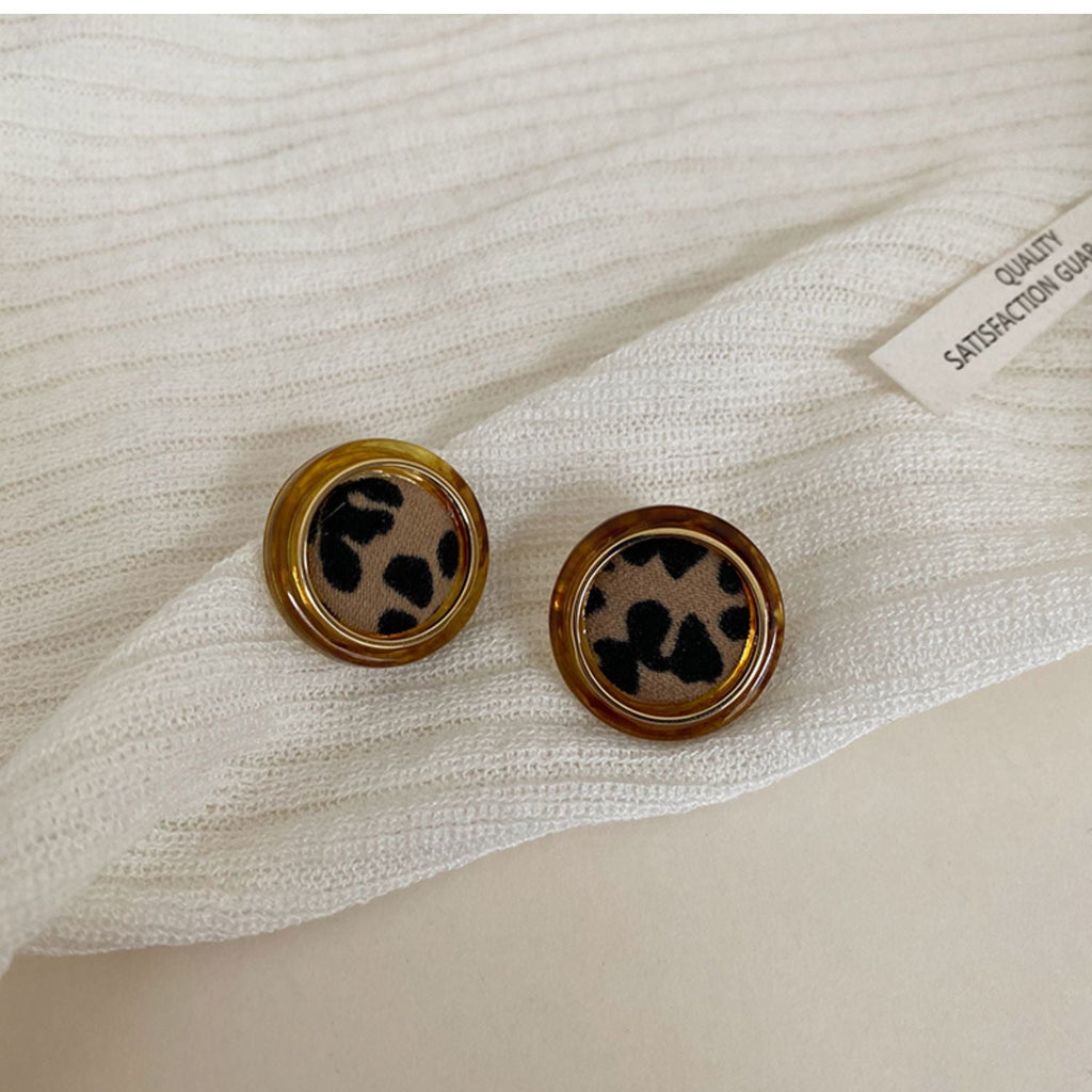 Romantic Earring for Special Moments