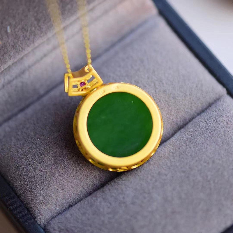 Romantic Gold Pendant for Special Moments